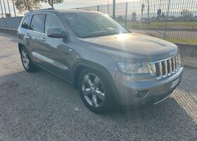 Шевроле Орландо 2011 в Европе на Automoto.ua Серый Шевроле Орландо, объемом двигателя 2 л и пробегом 300 тыс. км за 7700 $, фото 1 на Automoto.ua