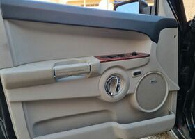 Джип Коммандер 2008 у Європі на Automoto.ua Червоний Джип Коммандер, об'ємом двигуна 2.99 л та пробігом 312 тис. км за 14049 $, фото 14 на Automoto.ua