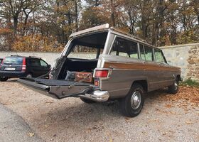 Сірий Джип Wagoneer, об'ємом двигуна 5.9 л та пробігом 83 тис. км за 46790 $, фото 10 на Automoto.ua