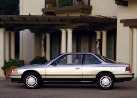 Акура Легенда, Седан 1986 - 1991 2,5 V6 MT (151 л.с.)