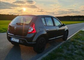 Дачія Sandero, об'ємом двигуна 1.39 л та пробігом 151 тис. км за 2376 $, фото 3 на Automoto.ua