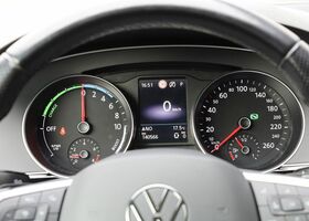 Фольксваген Пассат Вариант 2021 в Европе на Automoto.ua Серый Фольксваген Пассат Вариант, объемом двигателя 1.4 л и пробегом 141 тыс. км за 19355 $, фото 10 на Automoto.ua