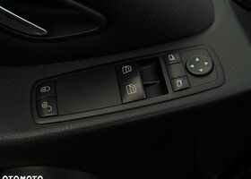 Мерседес Б-класс 2007 в Европе на Automoto.ua Черный Мерседес Б-класс, объемом двигателя 1 л и пробегом 284 тыс. км за 3124 $, фото 16 на Automoto.ua
