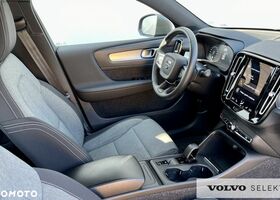 Вольво XC40, объемом двигателя 1.97 л и пробегом 61 тыс. км за 36263 $, фото 13 на Automoto.ua