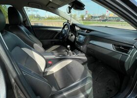 Тойота Авенсис, объемом двигателя 2 л и пробегом 176 тыс. км за 12527 $, фото 4 на Automoto.ua