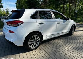 Хендай i30, об'ємом двигуна 1.35 л та пробігом 84 тис. км за 12937 $, фото 2 на Automoto.ua