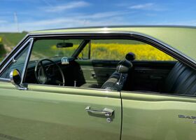 Зелений Додж Дарт, об'ємом двигуна 5.1 л та пробігом 90 тис. км за 31216 $, фото 4 на Automoto.ua