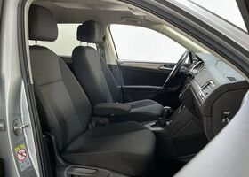 Фольксваген Tiguan Allspace 2020 у Європі на Automoto.ua Сірий Фольксваген Tiguan Allspace, об'ємом двигуна 1.5 л та пробігом 137 тис. км за 33504 $, фото 6 на Automoto.ua