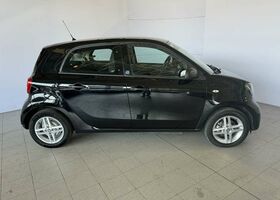 Чорний Смарт Forfour, об'ємом двигуна 0 л та пробігом 35 тис. км за 13607 $, фото 7 на Automoto.ua