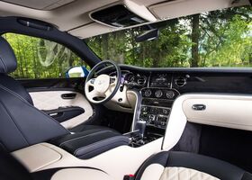 Bentley Mulsanne 2017 на тест-драйве, фото 10