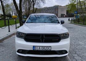 Додж Дюранго 2016 в Европе на Automoto.ua Белый Додж Дюранго, объемом двигателя 5.65 л и пробегом 147 тыс. км за 114000 $, фото 2 на Automoto.ua