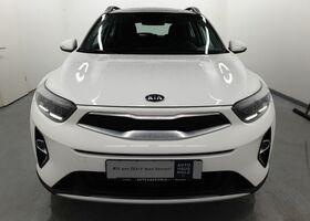 Белый Киа Stonic, объемом двигателя 1 л и пробегом 74 тыс. км за 18138 $, фото 5 на Automoto.ua