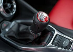 Chevrolet Camaro 2022 МКПП Купить Шевроле Камаро с механической коробкой передач