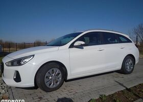 Хендай i30, объемом двигателя 1.58 л и пробегом 192 тыс. км за 8423 $, фото 3 на Automoto.ua