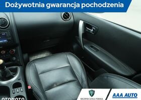 Ниссан Кашкай 2, объемом двигателя 2 л и пробегом 107 тыс. км за 10367 $, фото 8 на Automoto.ua