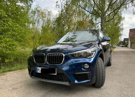 Синий БМВ Х1, объемом двигателя 1.5 л и пробегом 48 тыс. км за 25178 $, фото 2 на Automoto.ua