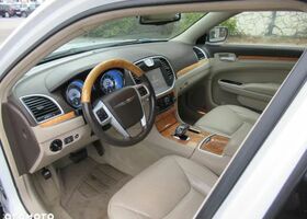 Крайслер 300C, об'ємом двигуна 3.6 л та пробігом 150 тис. км за 13153 $, фото 7 на Automoto.ua