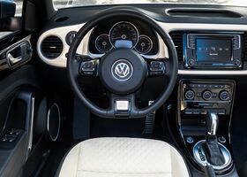 Volkswagen Beetle 2019 на тест-драйве, фото 7
