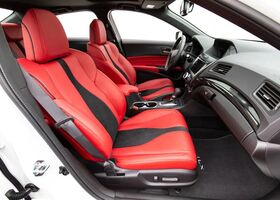 Первый ряд сидений в седане Acura ILX 2021