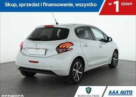 Пежо 208, объемом двигателя 1.2 л и пробегом 13 тыс. км за 10367 $, фото 5 на Automoto.ua