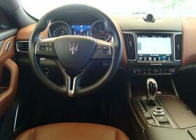 Мазераті Леванте 2018 у Європі на Automoto.ua Синій Мазераті Леванте, об'ємом двигуна 2.99 л та пробігом 145 тис. км за 30999 $, фото 11 на Automoto.ua