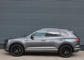 Фольксваген Туарег 2021 у Європі на Automoto.ua Сірий Фольксваген Туарег, об'ємом двигуна 3 л та пробігом 70 тис. км за 60611 $, фото 2 на Automoto.ua