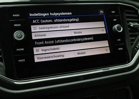 Фольксваген Ті-Рок 2018 у Європі на Automoto.ua Синій Фольксваген Ті-Рок, об'ємом двигуна 1.5 л та пробігом 44 тис. км за 26297 $, фото 11 на Automoto.ua