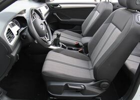 Фольксваген Ти-Рок 2020 в Европе на Automoto.ua Белый Фольксваген Ти-Рок, объемом двигателя 1 л и пробегом 23 тыс. км за 28924 $, фото 11 на Automoto.ua