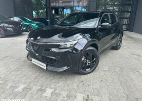 Альфа Ромео Джуниор 2025 в Европе на Automoto.ua Черный Альфа Ромео Джуниор, объемом двигателя 1 л и пробегом 1 тыс. км за 30243 $, фото 2 на Automoto.ua