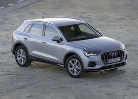 Відгуки про кросовер Audi Q3 2022