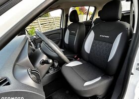 Дачия Sandero StepWay, объемом двигателя 1 л и пробегом 98 тыс. км за 5810 $, фото 25 на Automoto.ua