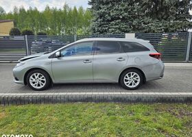 Тойота Аурис, объемом двигателя 1.8 л и пробегом 70 тыс. км за 7343 $, фото 4 на Automoto.ua