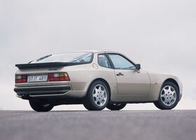 Порше 944, Купе 1985 - 1988 2.5 i MT Turbo (230 Hp)