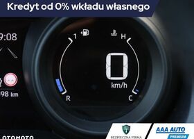 Тойота Ярис, объемом двигателя 1.5 л и пробегом 39 тыс. км за 18575 $, фото 13 на Automoto.ua