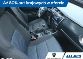 Тойота Аурис, объемом двигателя 1.6 л и пробегом 126 тыс. км за 9503 $, фото 9 на Automoto.ua