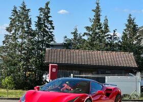 Красный Феррари 488 GTB, объемом двигателя 0 л и пробегом 45 тыс. км за 252193 $, фото 1 на Automoto.ua