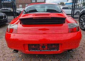 Красный Порше 911, объемом двигателя 3.39 л и пробегом 172 тыс. км за 31787 $, фото 4 на Automoto.ua