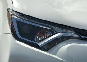 Toyota RAV4 2018 на тест-драйве, фото 9