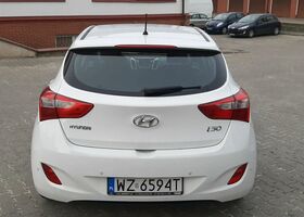 Хендай i30, об'ємом двигуна 1.58 л та пробігом 282 тис. км за 5832 $, фото 3 на Automoto.ua