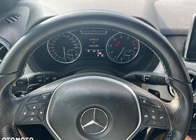 Мерседес Б-клас 2013 у Європі на Automoto.ua Синій Мерседес Б-клас, об'ємом двигуна 1 л та пробігом 122 тис. км за 6756 $, фото 11 на Automoto.ua