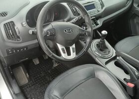 Кіа Sportage, об'ємом двигуна 2 л та пробігом 166 тис. км за 9482 $, фото 13 на Automoto.ua