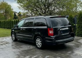 Крайслер Grand Voyager, об'ємом двигуна 2.77 л та пробігом 199 тис. км за 7754 $, фото 3 на Automoto.ua