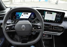 Рено R 4 2025 в Европе на Automoto.ua Синий Рено R 4, объемом двигателя 0 л и пробегом 400 тыс. км за 41440 $, фото 13 на Automoto.ua