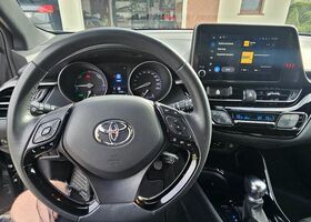 Тойота C-HR, объемом двигателя 1.99 л и пробегом 18 тыс. км за 26350 $, фото 1 на Automoto.ua