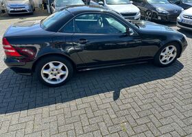 Мерседес 200 2001 в Европе на Automoto.ua Черный Мерседес 200, объемом двигателя 2 л и пробегом 171 тыс. км за 2699 $, фото 5 на Automoto.ua