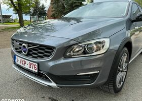 Вольво V60 Cross Country, объемом двигателя 1.97 л и пробегом 162 тыс. км за 12937 $, фото 3 на Automoto.ua