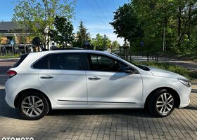 Хендай i30, об'ємом двигуна 1.35 л та пробігом 84 тис. км за 12937 $, фото 1 на Automoto.ua