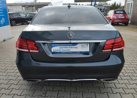 Сірий Мерседес E 250, об'ємом двигуна 2.14 л та пробігом 181 тис. км за 15085 $, фото 5 на Automoto.ua