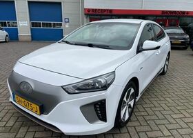 Белый Хендай Ioniq, объемом двигателя 0 л и пробегом 100 тыс. км за 16161 $, фото 3 на Automoto.ua