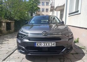 Сітроен С4, об'ємом двигуна 1.2 л та пробігом 33 тис. км за 18359 $, фото 1 на Automoto.ua